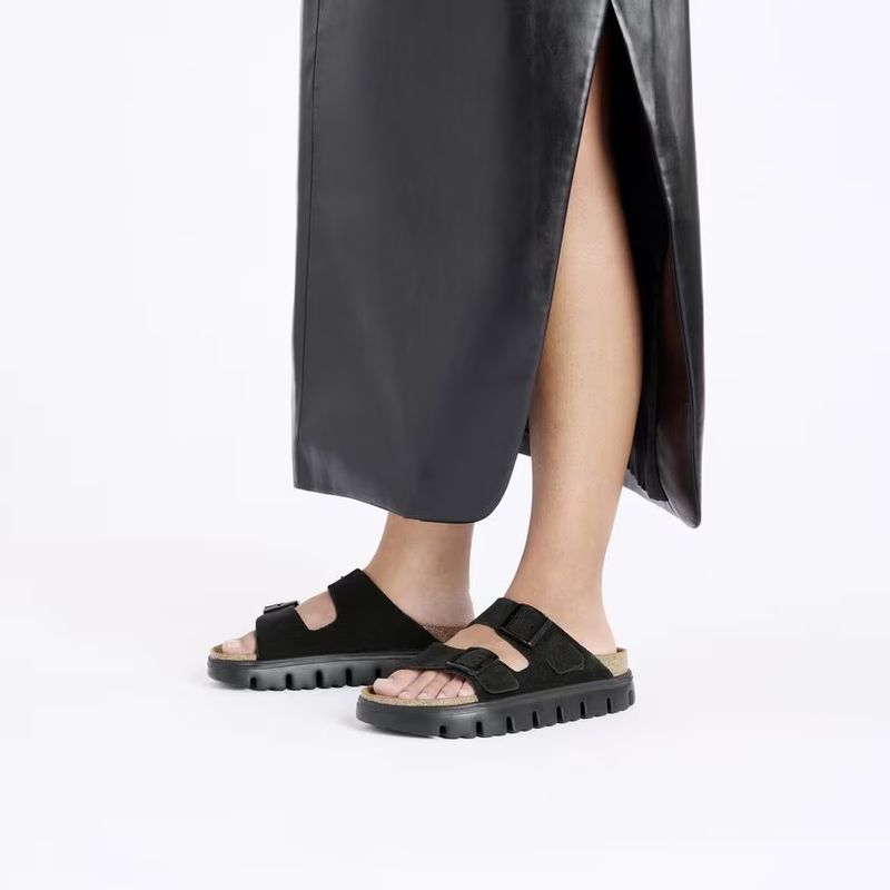 Birkenstock Arizona platform semsket skinn svart smal